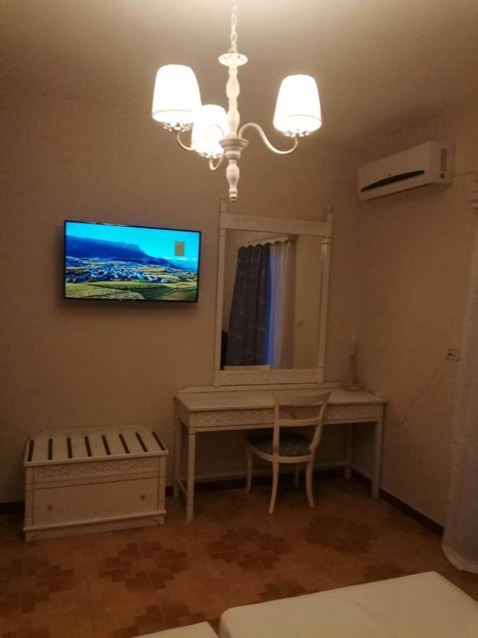 קפלוס Dionisia Apartments 8 מראה חיצוני תמונה