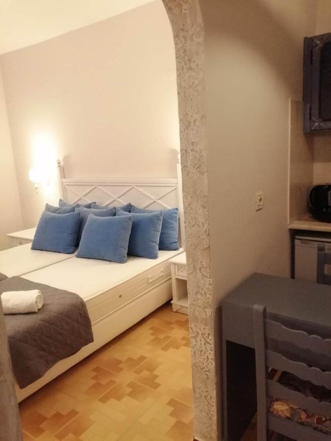 קפלוס Dionisia Apartments 8 מראה חיצוני תמונה